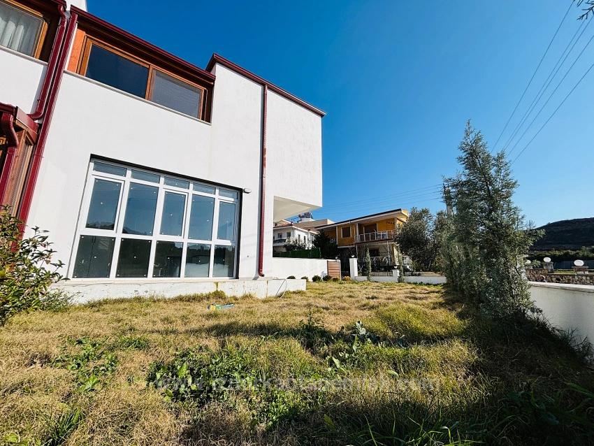 Brand New 3+1 Villa For Sale With A Large Garden In Seferihisar Payamlı Village