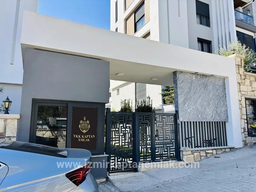 2+1 Bedroom Apartment For sale in Necat Hepkon Nbh. Seferihisar - 110 m²