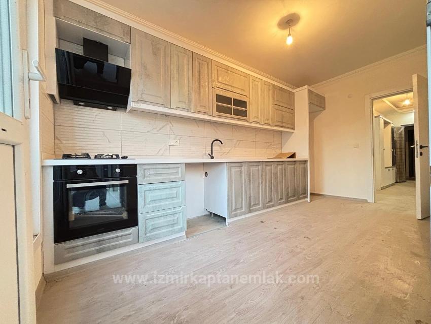 Separate Kitchen 130 M² 3+1 Apartment With Elevator For Sale In Seferihisar Ürkmez