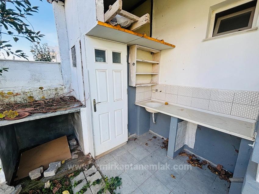 4+1 Triplex With Detached Parking And Garden In Seferihisar Doğanbey