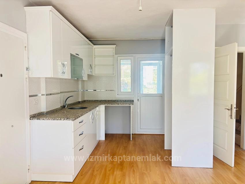 4+1 Triplex With Detached Parking And Garden In Seferihisar Doğanbey