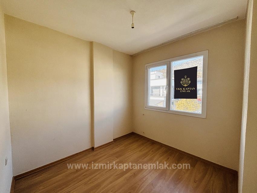 4+1 Triplex With Detached Parking And Garden In Seferihisar Doğanbey