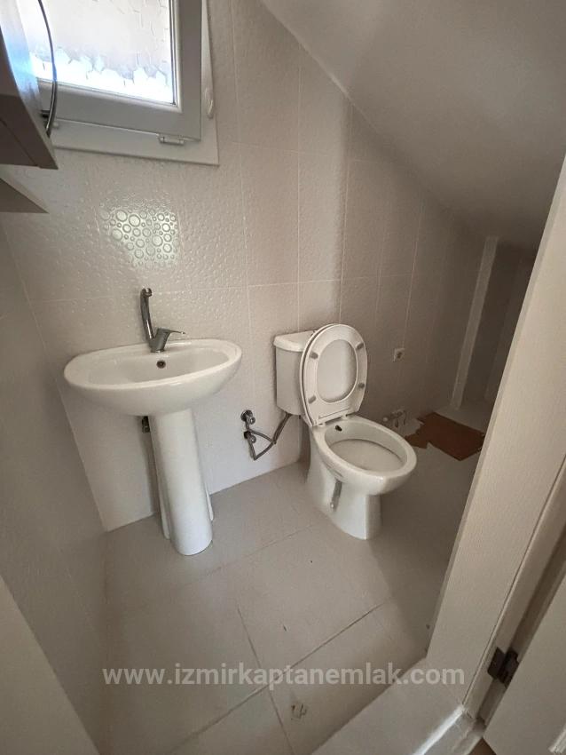 4+1 Triplex With Detached Parking And Garden In Seferihisar Doğanbey