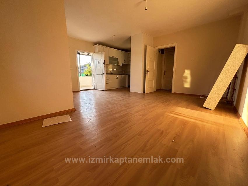 4+1 Triplex With Detached Parking And Garden In Seferihisar Doğanbey