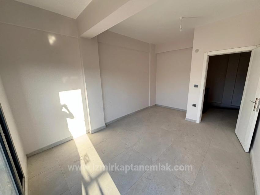 2+1 Villa For Sale In Seferihisar Payamlı With Garden, Zero Construction And Occupancy Permit
