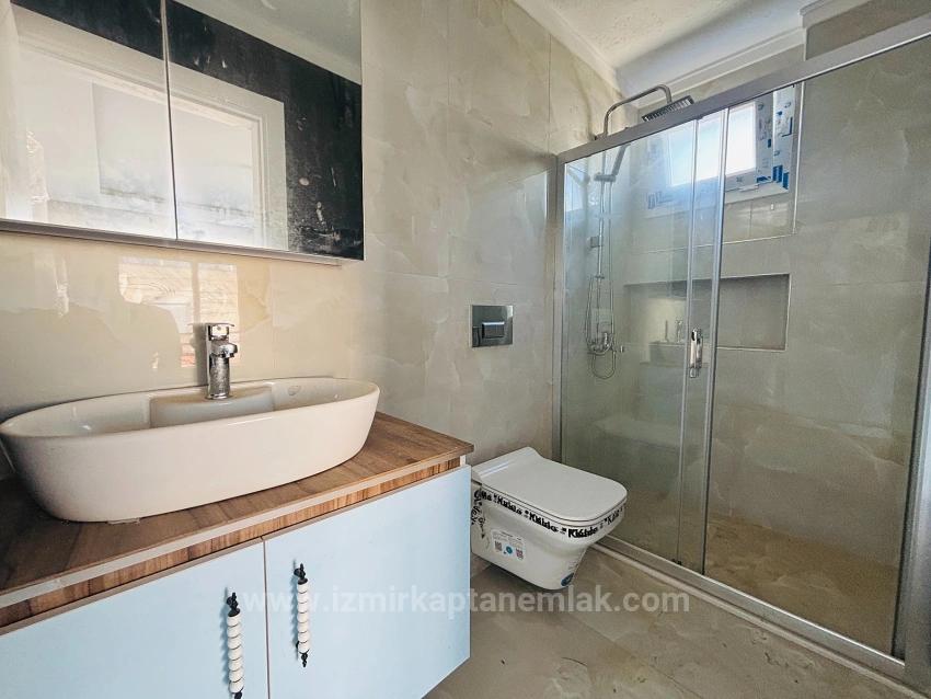 Detached, Spacious 3+1 Villa For Sale In Seferihisar Payamlı Center