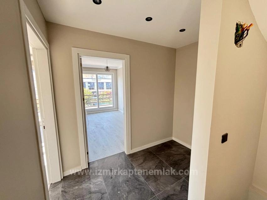 Detached, Spacious 3+1 Villa For Sale In Seferihisar Payamlı Center