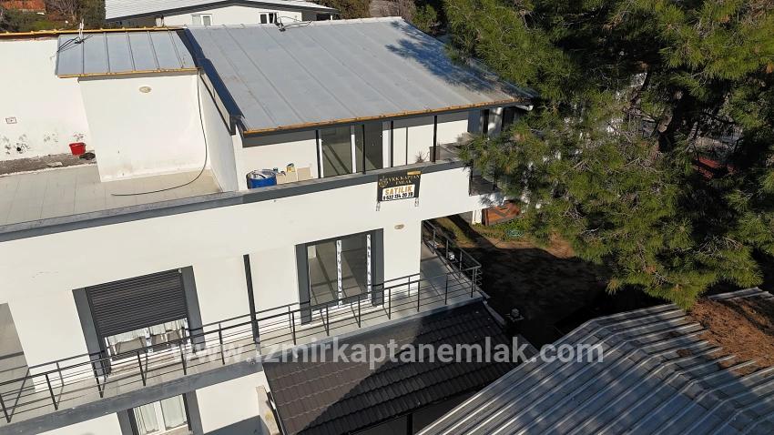 2+1 Bedroom Summerhouse For sale in Payamlı Nbh. Seferihisar Doğanbey - 421 m²