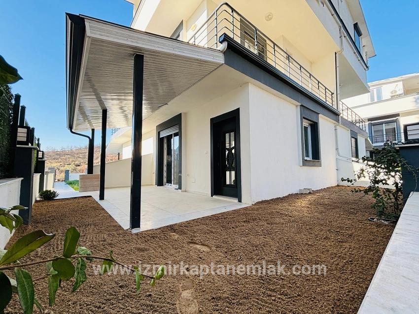 2+1 Bedroom Villa For sale in Payamlı Nbh. Seferihisar Doğanbey - 421 m²