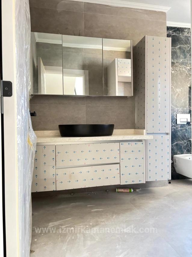 Large And Spacious 6+2 Triplex For Sale In Seferihisar Payamlı Center