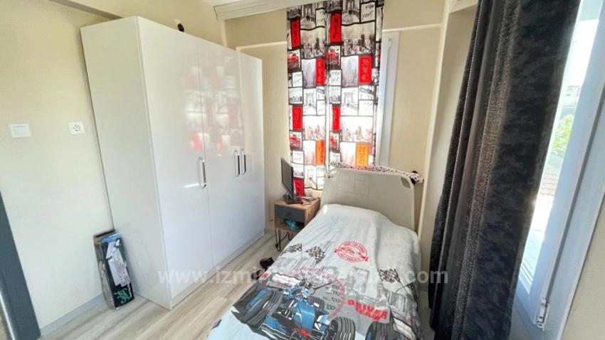 Spacious 3+1 Villa For Sale With Parking And Large Garden In Seferihisar Doğanbey