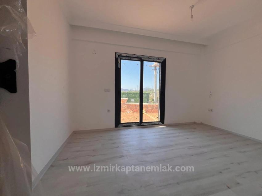 Brand New 2+1 Villa For Sale With Large Garden In Seferihisar Kavakdere
