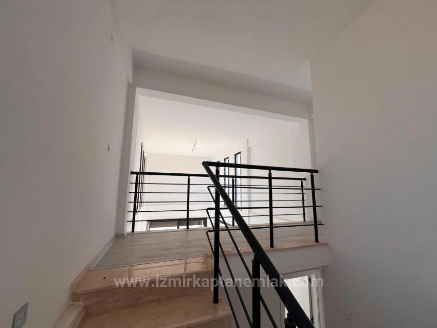 Brand New 2+1 Villa For Sale With Large Garden In Seferihisar Kavakdere