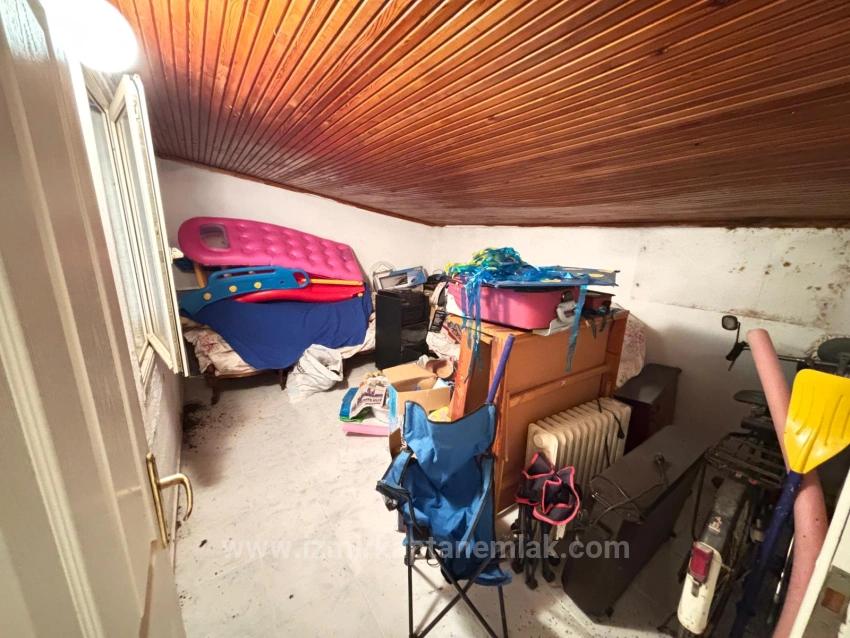 4+1 Villa For Sale In Seferihisar Ürkmez, 100M From The Beach