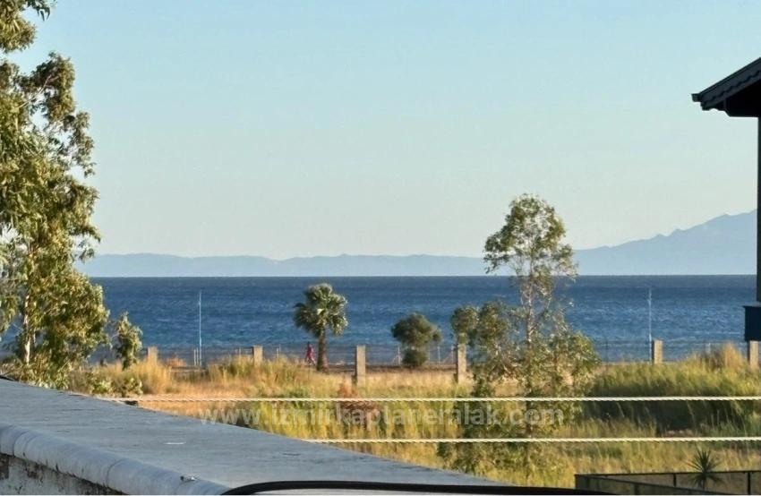 4+1 Villa For Sale In Seferihisar Ürkmez, 100M From The Beach