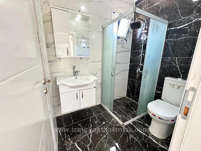 Spacious 3+1 Villa For Sale With A Large Garden In Seferihisar Cumhuriyet Neighborhood