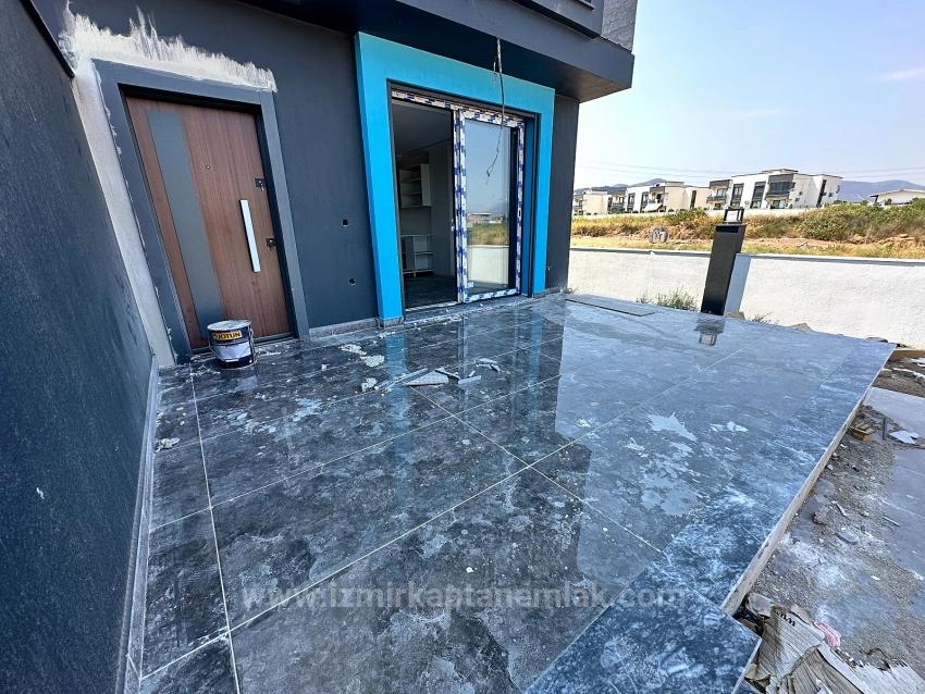 Brand New 2+1 Villa For Sale With Large Garden In Seferihisar Cumhuriyet