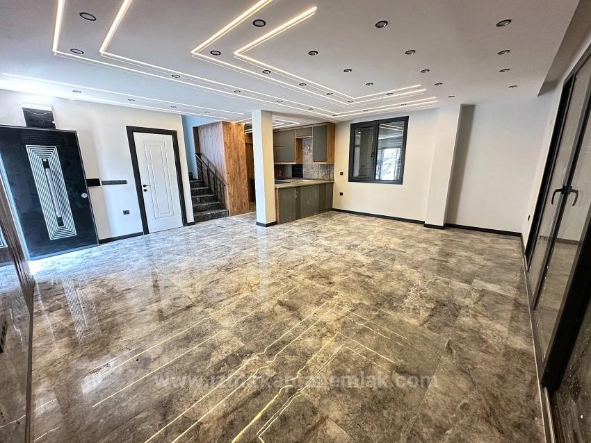 Independent, Quality New 4+1 Villa For Sale Within 287M2 In Seferihisar Doğanbey