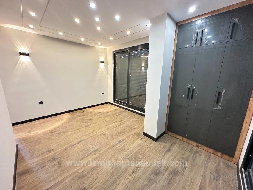 Independent, Quality New 4+1 Villa For Sale Within 287M2 In Seferihisar Doğanbey