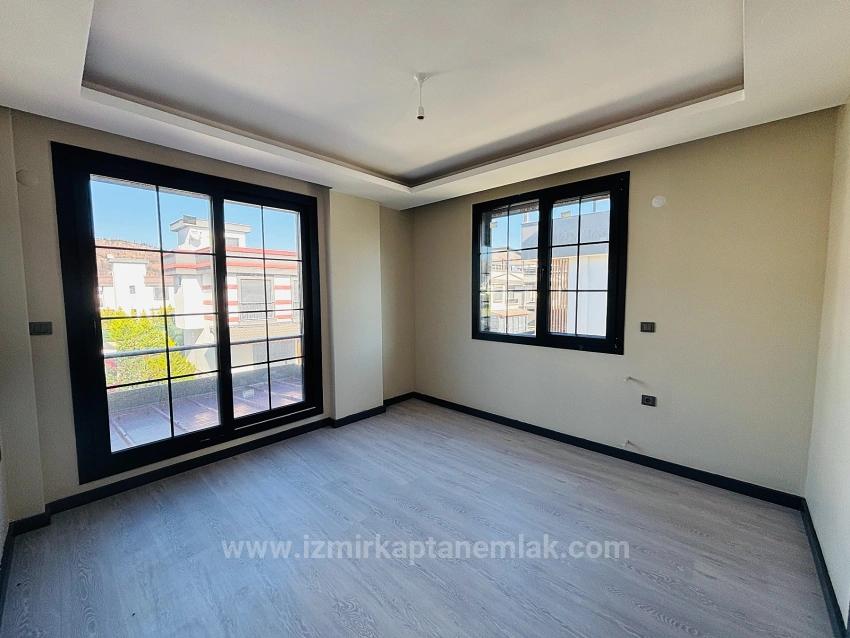 300M2 Gross Large 3+1 Villa With Independent Pool For Sale In Doğanbey