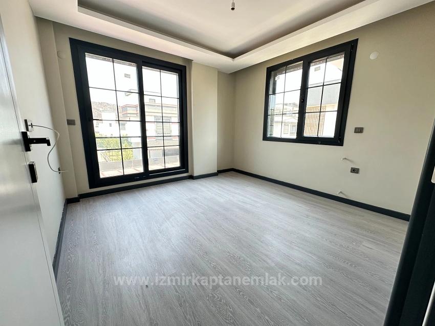 300M2 Gross Large 3+1 Villa With Independent Pool For Sale In Doğanbey