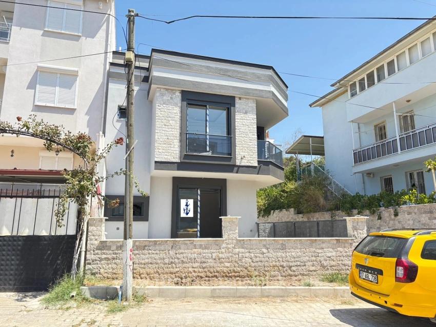 2+1 Villa For Sale In Seferihisar Ürkmez, 500M From The Beach, Suitable For Loans