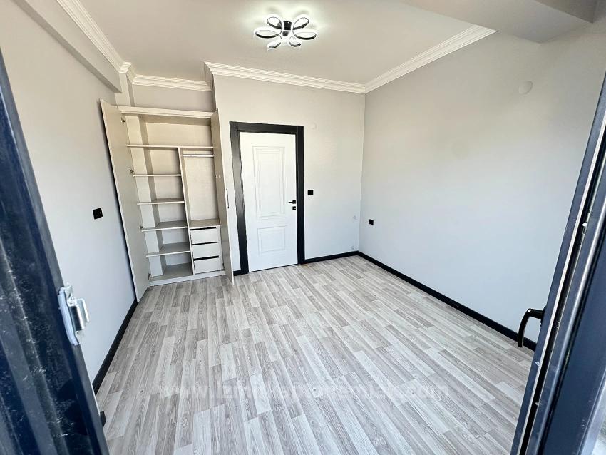 210M2 Independent Luxury Garden 3+1 Villa For Sale In Seferihisar Doğanbey