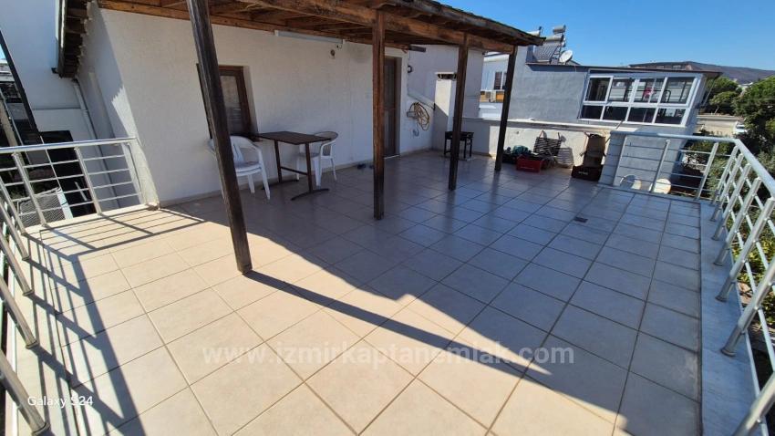 4+1 Villa With Garden For Rent On Havacılar Beach In Doğanbey, Seferihisar