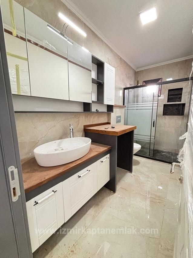 3+1 Villa With Large Garden For Sale In Seferihisar Doğanbey