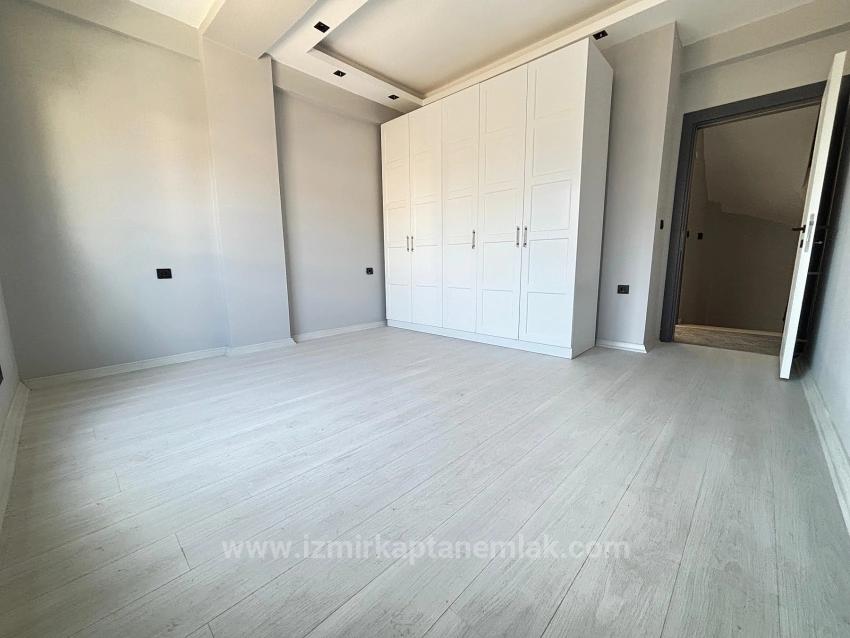 2+1 Villa For Sale In Menderes Özdere, 100 Meters From The Beach, With A Large Garden