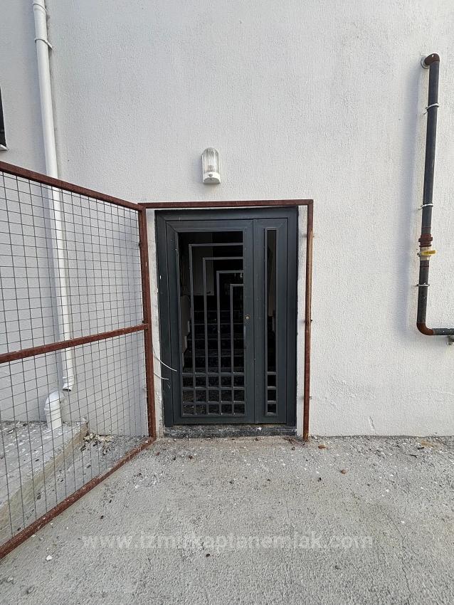 2+1 Middle Floor Flat In Camikebir, Seferihisar, Izmir