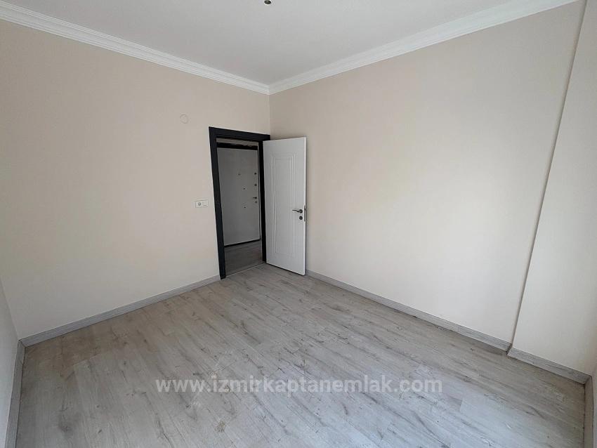 2+2 Duplex Flat For Sale In Menderes Gümüldür Fevzi Çakmak