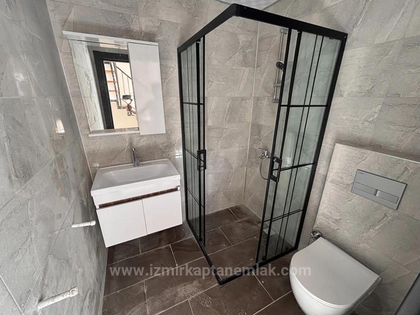 2+2 Duplex Flat For Sale In Menderes Gümüldür Fevzi Çakmak