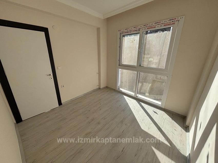2+2 Duplex Flat For Sale In Menderes Gümüldür Fevzi Çakmak