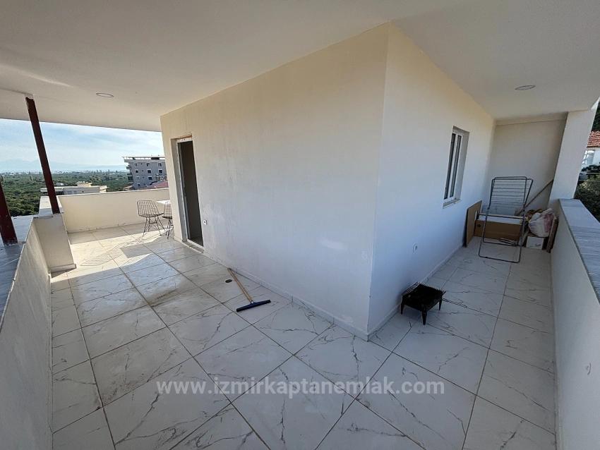 3+1 Sea View Apartment In Fevzi Çakmak, Menderes, Izmir