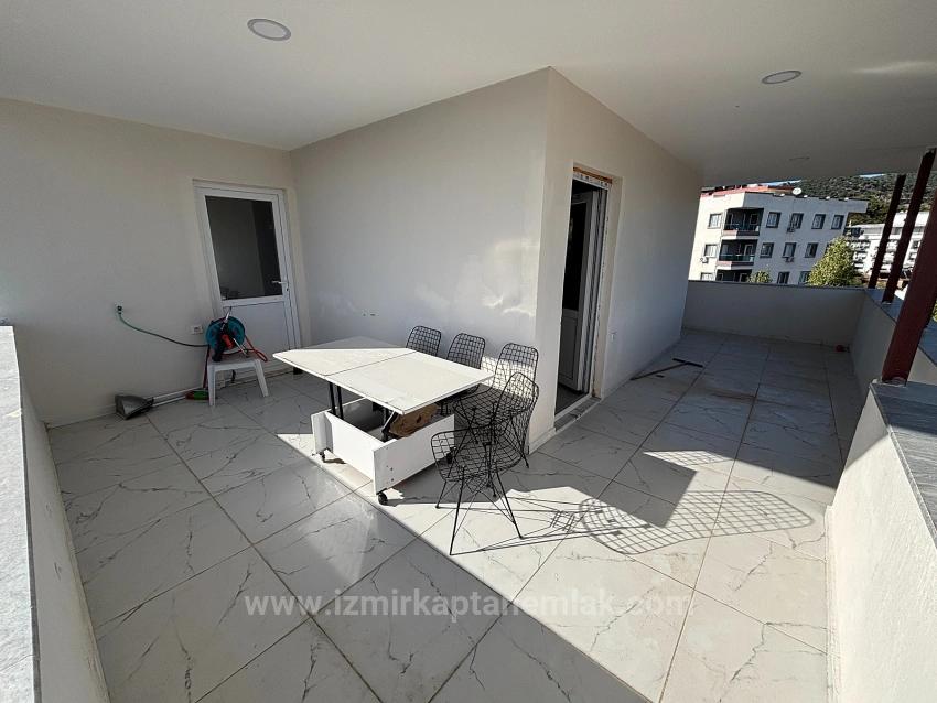 3+1 Sea View Apartment In Izmir Menderes Fevzi Çakmak