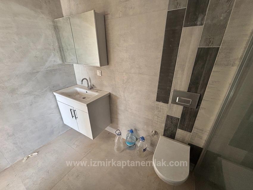 2+1 Reverse Duplex Apartment In Izmir Seferihisar Çolak İbrahim