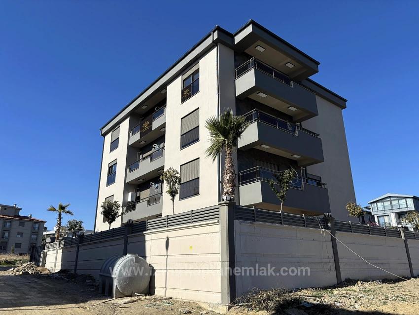 1+1 Ground Floor Garden Flat In Izmir Seferihisar Çolakibrahim