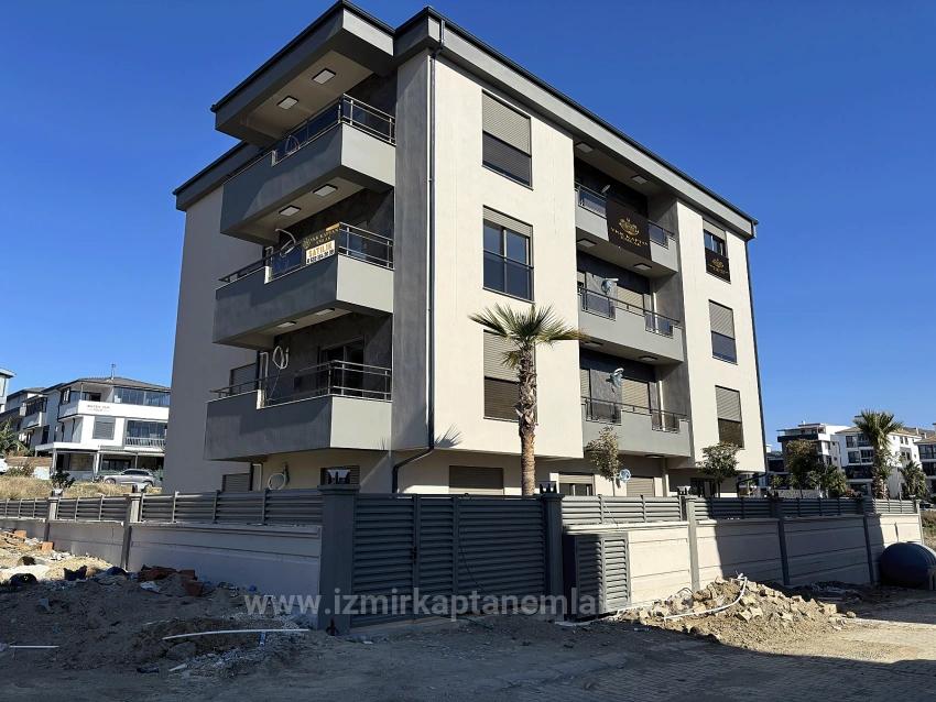 1+1 Ground Floor Garden Flat In Izmir Seferihisar Çolakibrahim
