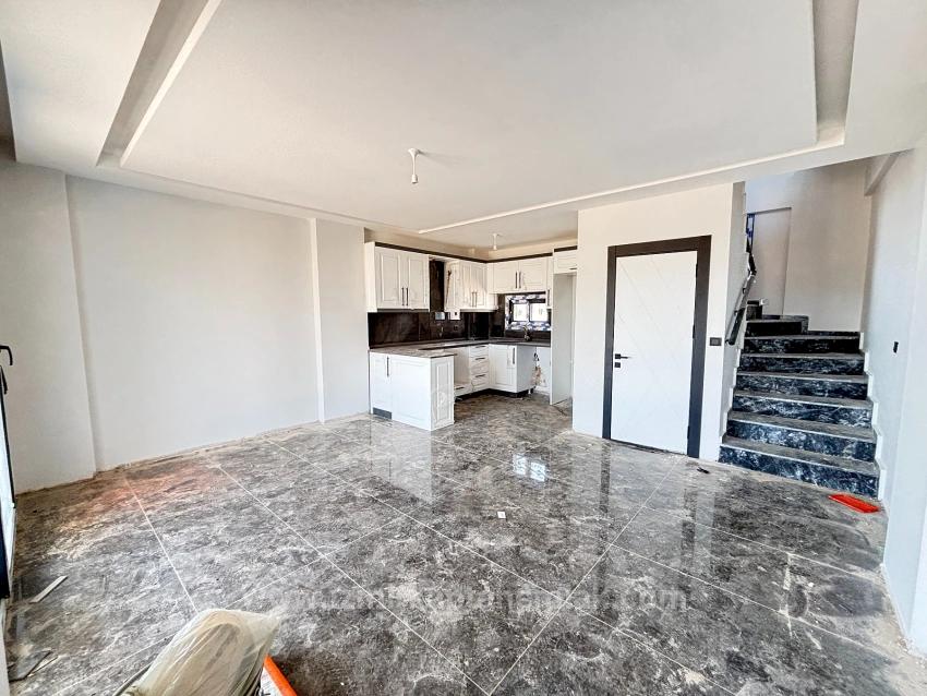 2+1 Triplex Summer Villa On The Sea Side In İzmir Seferihisar Cumhuriyet