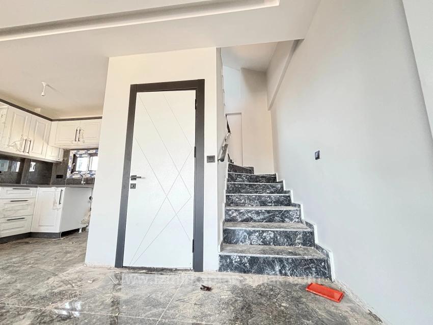 2+1 Triplex Summer Villa On The Sea Side In İzmir Seferihisar Cumhuriyet