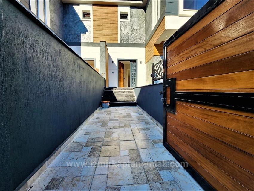 Ultra Luxury 3+1 Villa With Large Garden For Sale In Izmir Seferihisar Camikebir