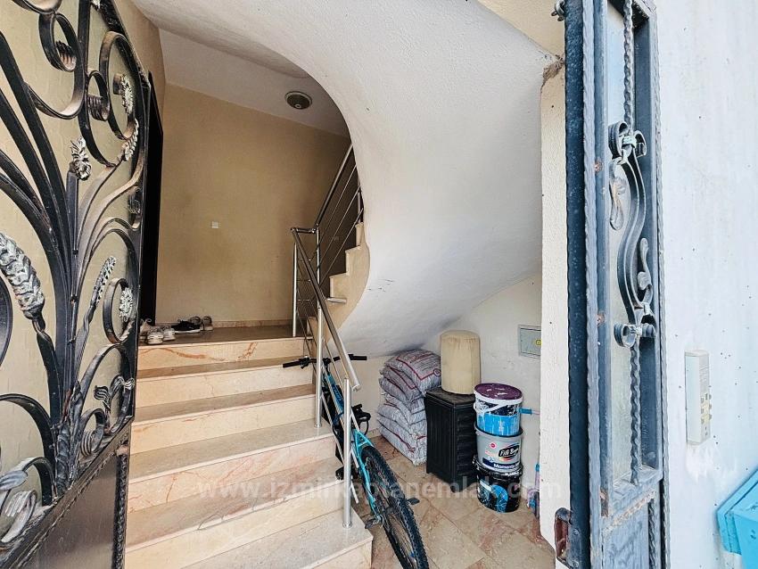 2+1 Flat For Sale In Izmir Seferihisar Mersinalanı Neighborhood