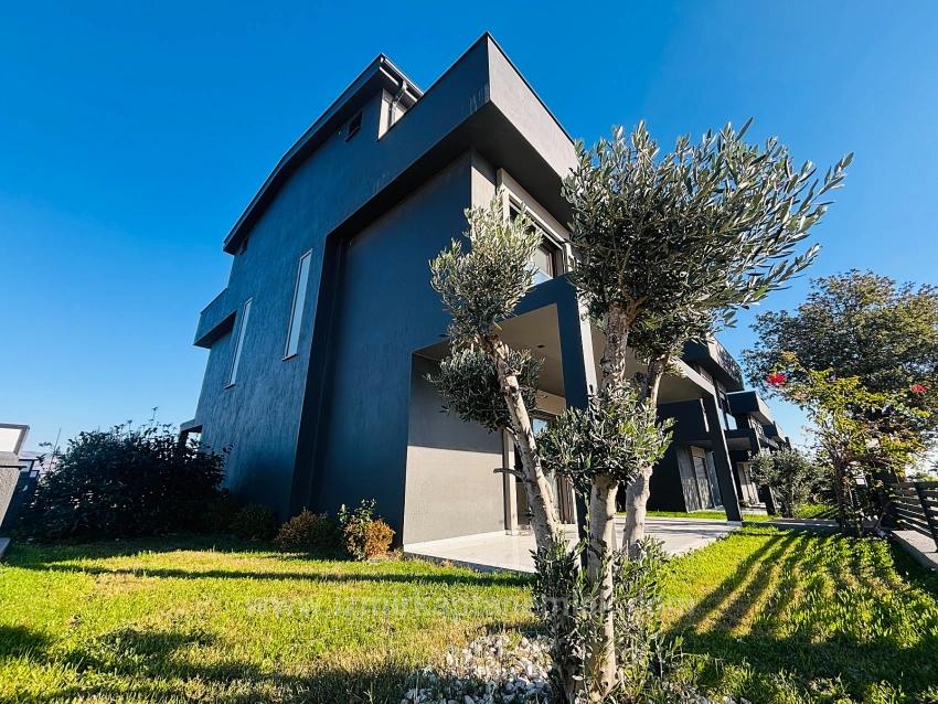 3+1 Triplex Villa With Separate Title Deed, Right On The Seafront In Atatürk Neighborhood, Seferihisar, İzmir