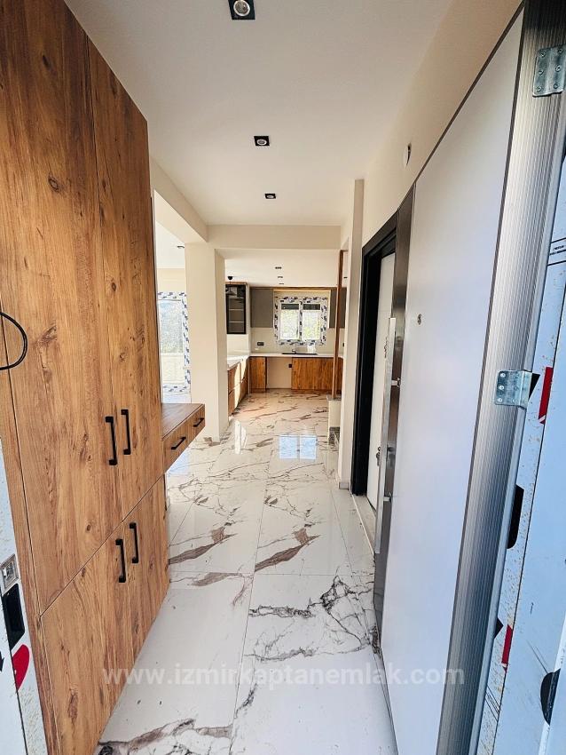 3+1 Duplex Villa In A Gated Community In Kavakdere Neighborhood, Seferihisar, Izmir