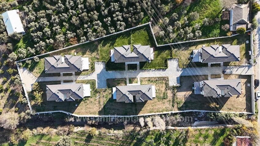 3+1 Duplex Villa In A Gated Community In Kavakdere Neighborhood, Seferihisar, Izmir