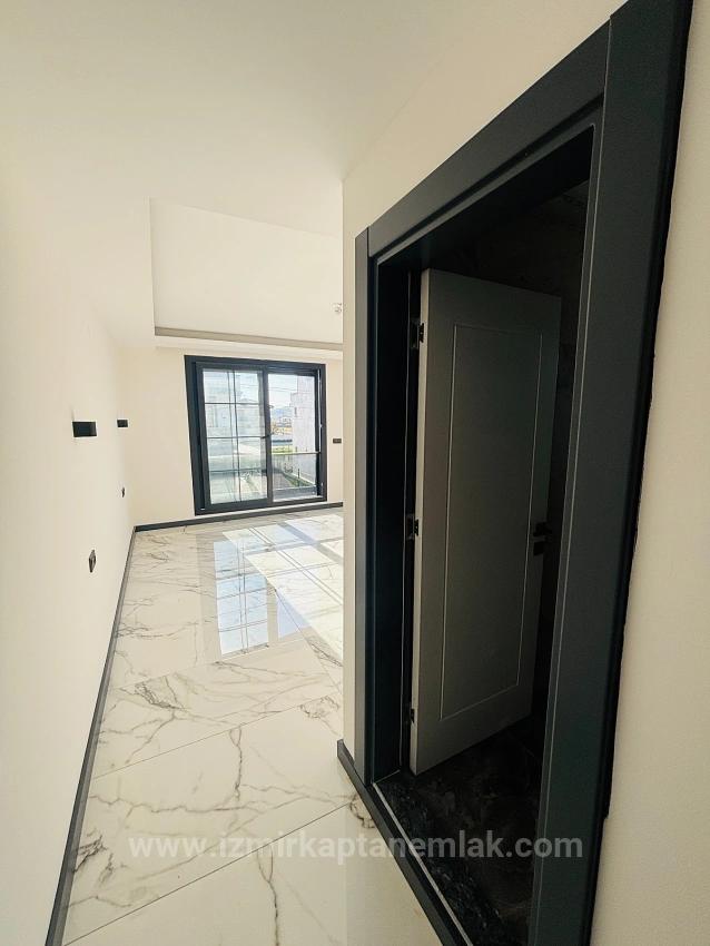 Single Detached Duplex Villa With Pool In Düzce Neighborhood, Seferihisar, İzmir