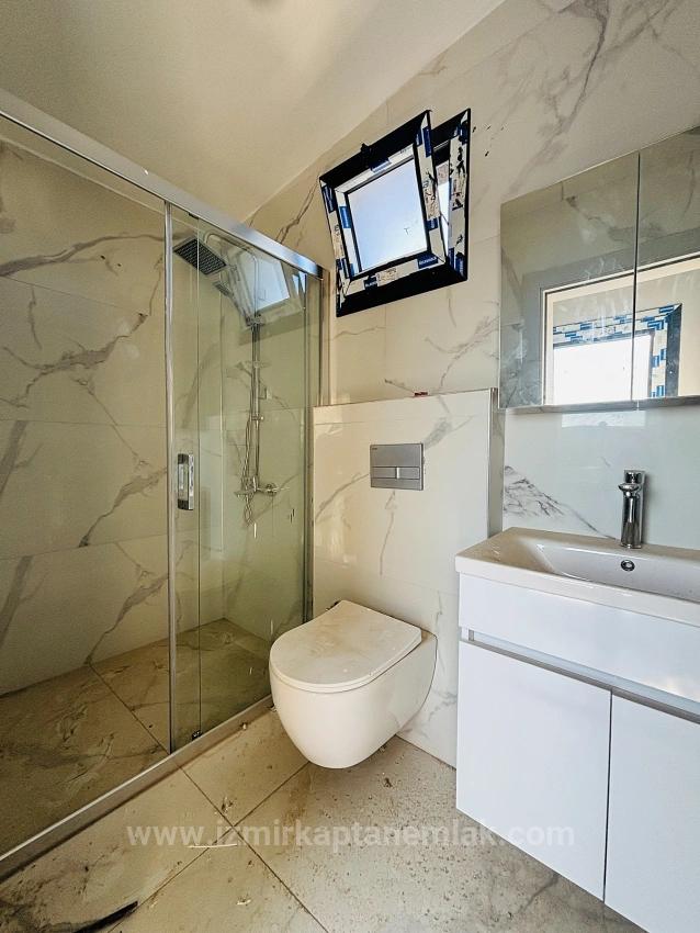 2+1 Villa With Spacious Garden In A Gated Community In Cumhuriyet Neighborhood, Seferihisar, Izmir