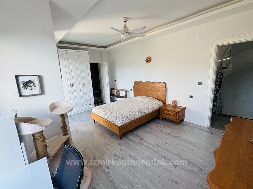 3+1 Detached Villa With Spacious Garden And En-Suite Bathroom In Each Bedroom