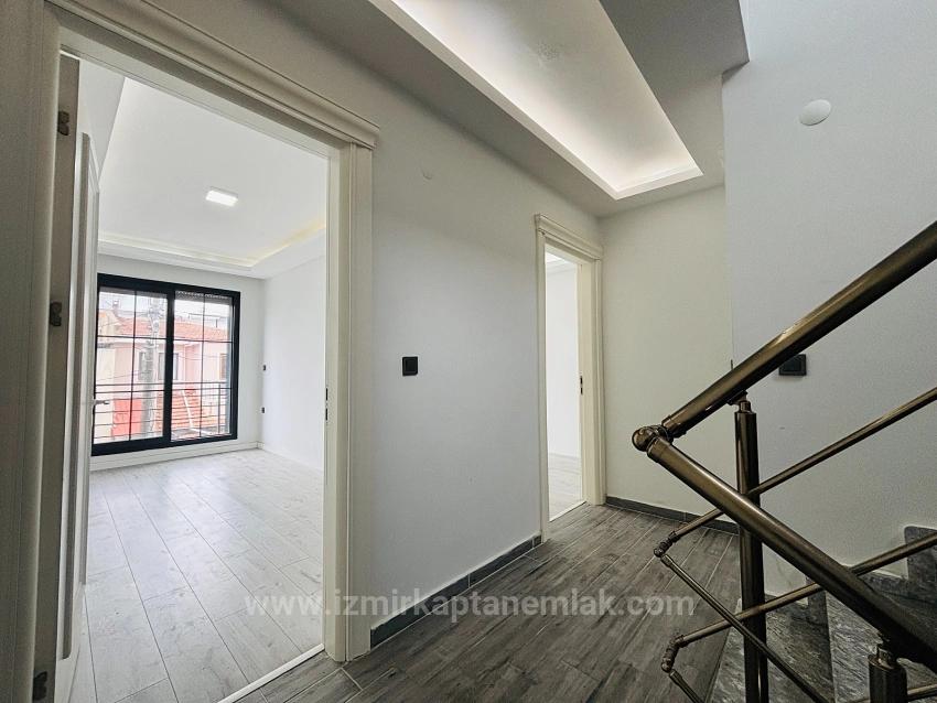 Spacious 3+1 Villa For Sale In Seferihisar Doğanbey Payamlı